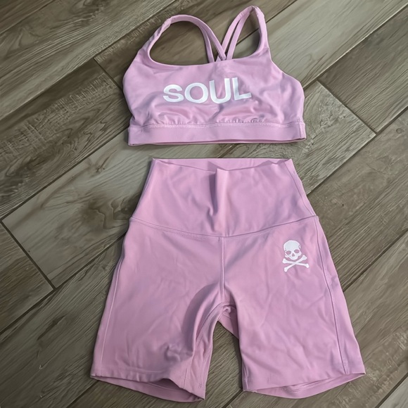 Soul Cycle Align short set vita pink - Picture 2 of 4